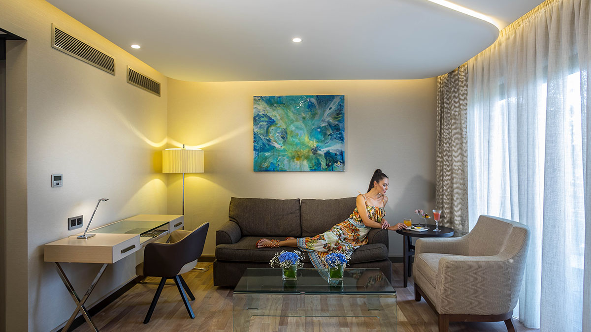 Junior Suite Sea View / Business Suite Inland View